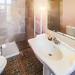 펜션 Beautiful Home In Alignan-Du-Vent Alignan-du-Vent